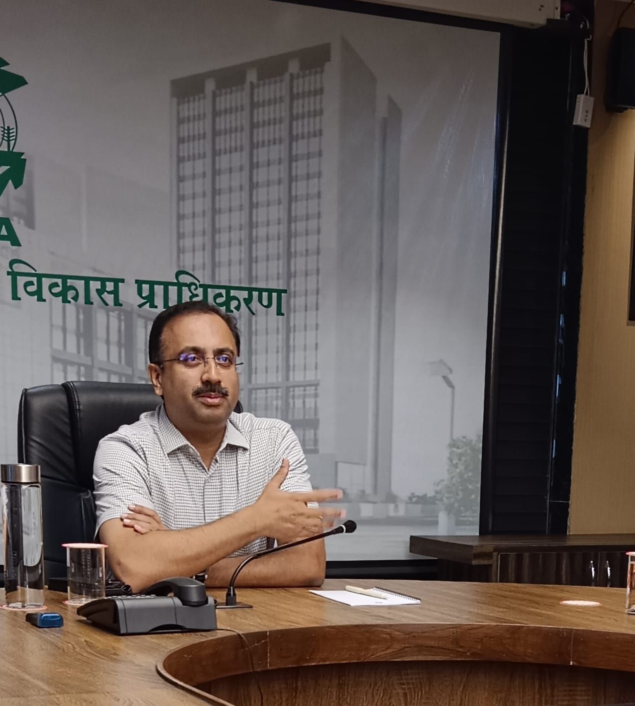 ग्रेटर नोएडा के जलपुरा स्थित गौशाला का हो रहा पुनरुद्धार, जानिए क्या है प्राधिकरण के सीईओ रवि एन जी का मास्टर प्लान 2 img 20241112 wa00337851588275431350156