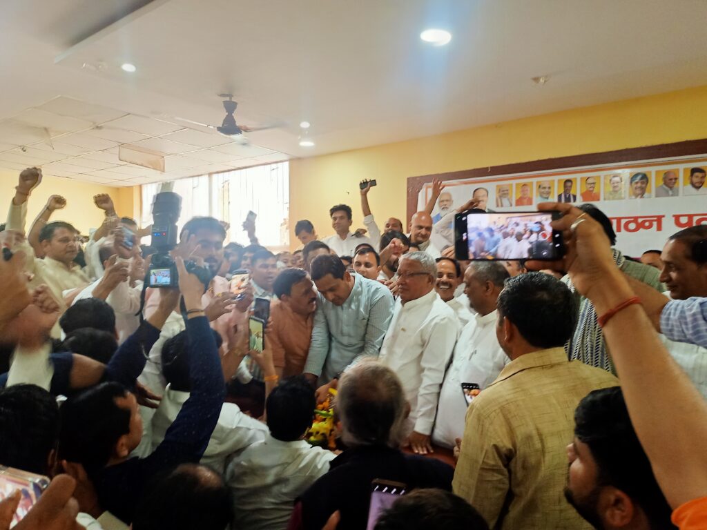 जानिए वो 5 कारण, जिसके चलते भाजपा गौतम बुद्ध नगर जिलाध्यक्ष बने अभिषेक शर्मा 4 IMG20250316144558