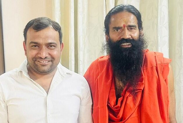 यीडा क्षेत्र में पतंजलि फूड पार्क में देश का सबसे बड़ा बिस्कुट प्लांट जल्द होगा शुरू, 1600 करोड़ के निवेश से पहले चरण में 6000 लोगो को बाबा रामदेव देंगे रोजगार, पूर्ण संचालन पर 70000 लोगों को सीधे रोजगार और 3 लाख किसानो को अपरोक्ष रूप से होगा लाभ 3 khagesh