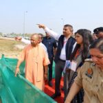 नोएडा इंटरनेशनल एयरपोर्ट की तैयारियाँ अंतिम चरण में, मुख्यमंत्री योगी आदित्यनाथ ने किया स्थल निरीक्षण, आज दिल्ली में प्रधानमंत्री नरेन्द्र मोदी से उद्घाटन के लिए ले सकते हैं समय 5 G4GJ7xLXcAARe r