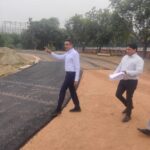 नोएडा स्टेडियम का सिंथेटिक ट्रैक अब दिल्ली के नेहरू स्टेडियम जैसा बनेगा, सीईओ लोकेश एम. ने दिए उच्च गुणवत्ता के निर्देश 3 IMG 20251027 WA0025